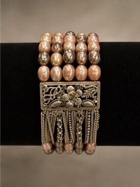 Elegant Multi-Color Pearl Bracelet with Silver Clasp stretch bracelet